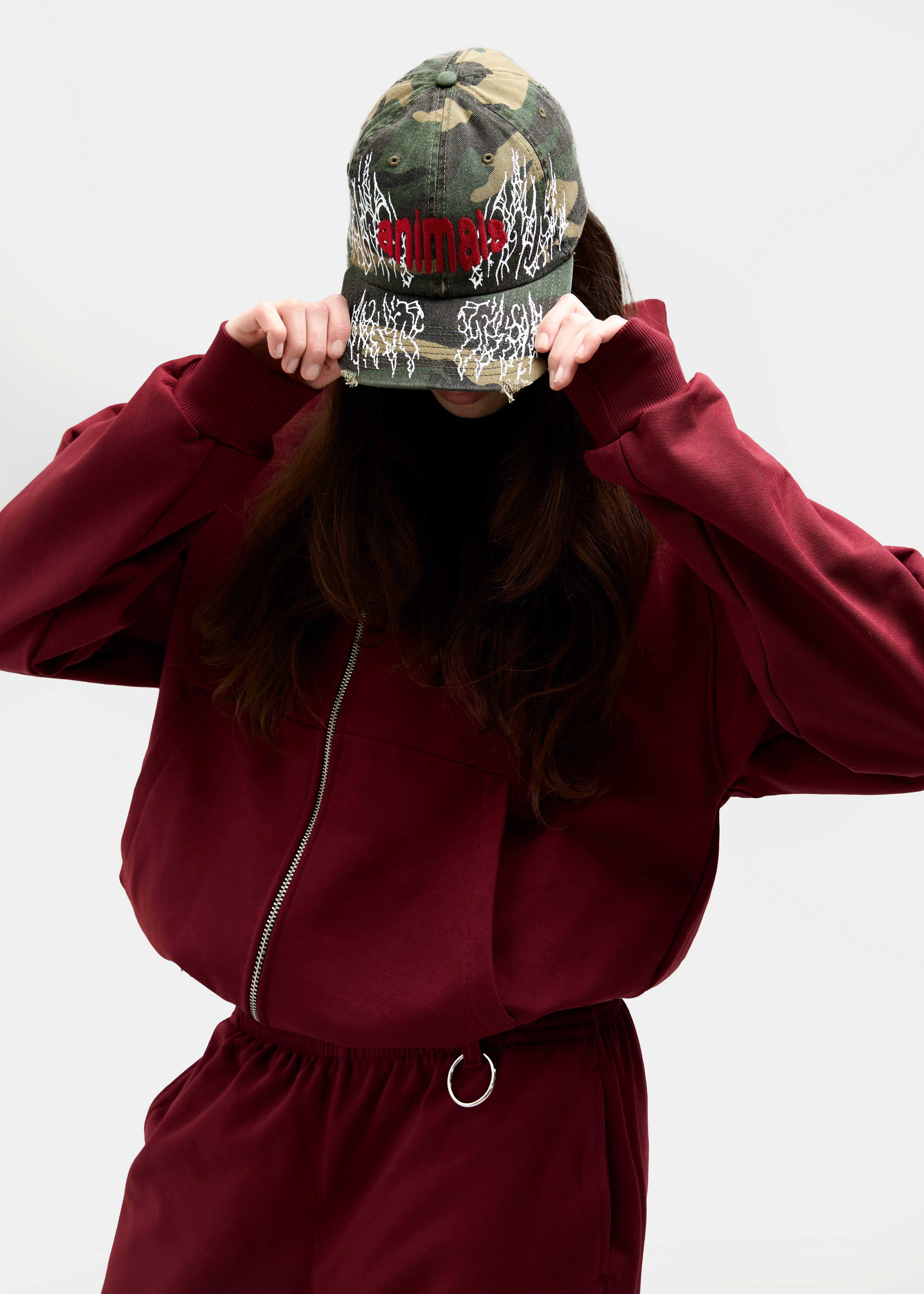 BASIC burgundy zipped hoodie