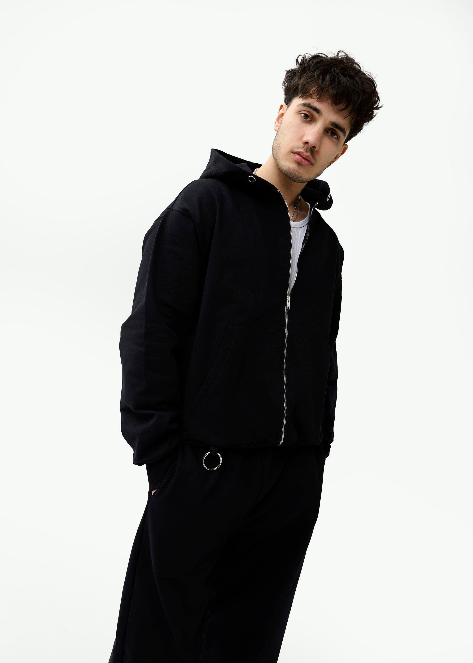BASIC black zipped hoodie