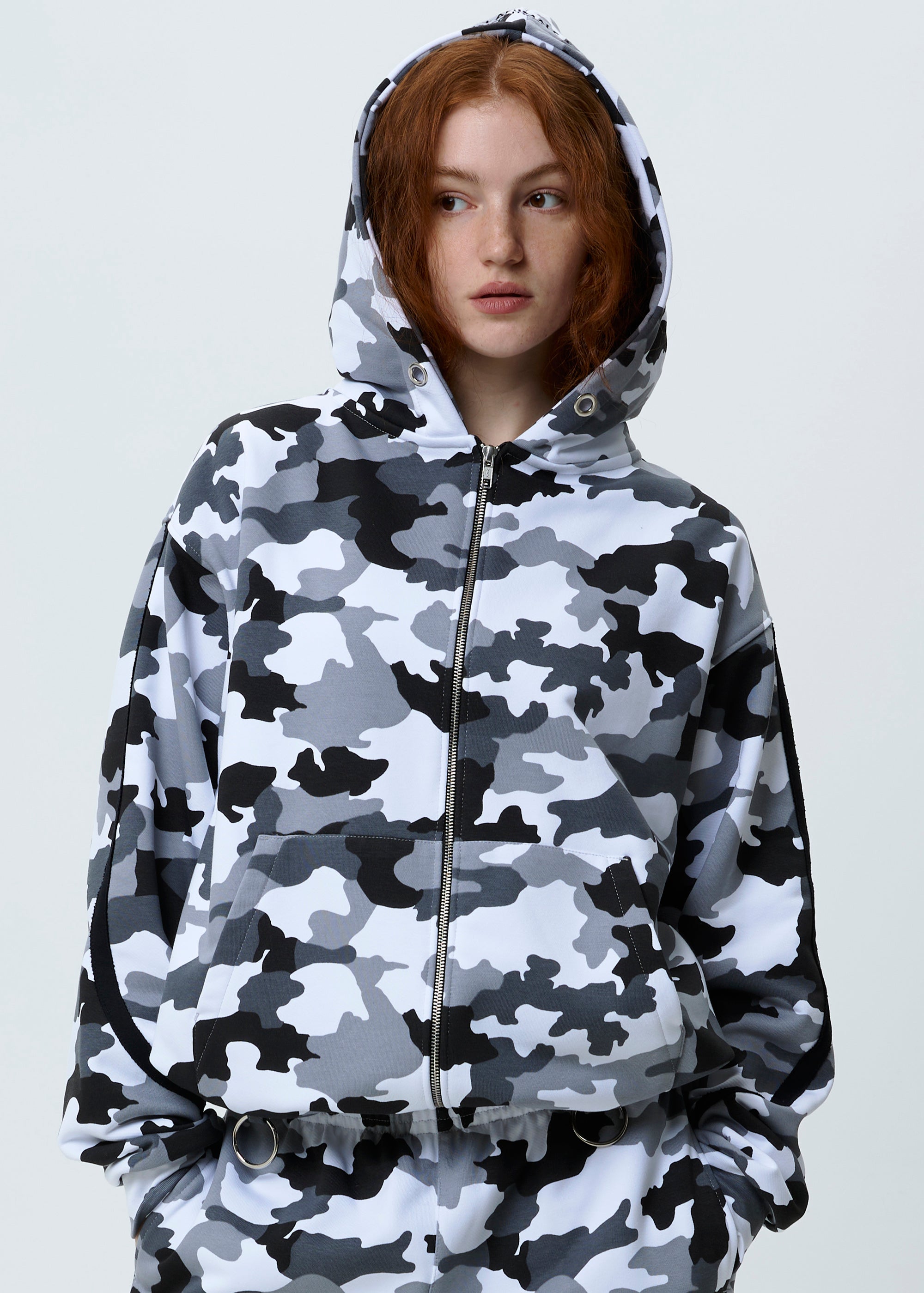 SNOW ARMY zipped hoodie
