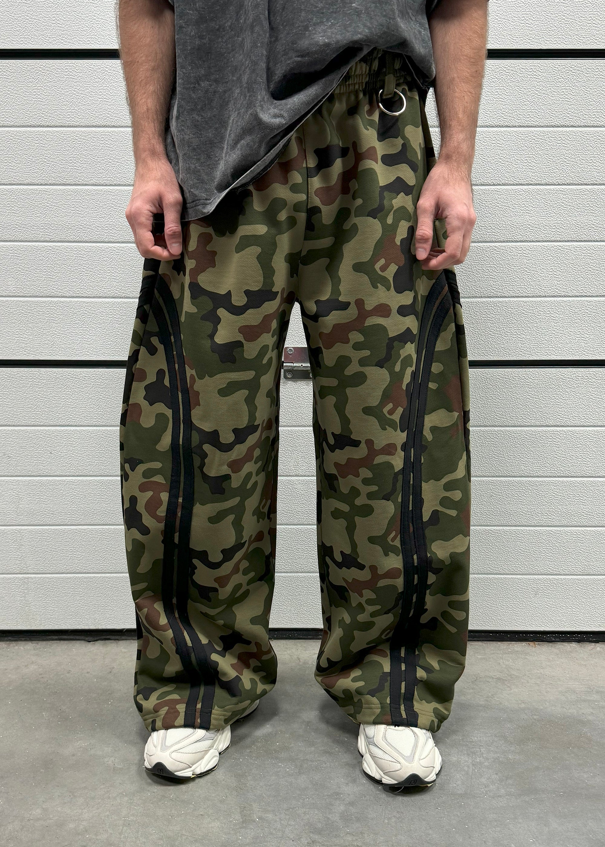 BUBBLE ARMY sweatpants